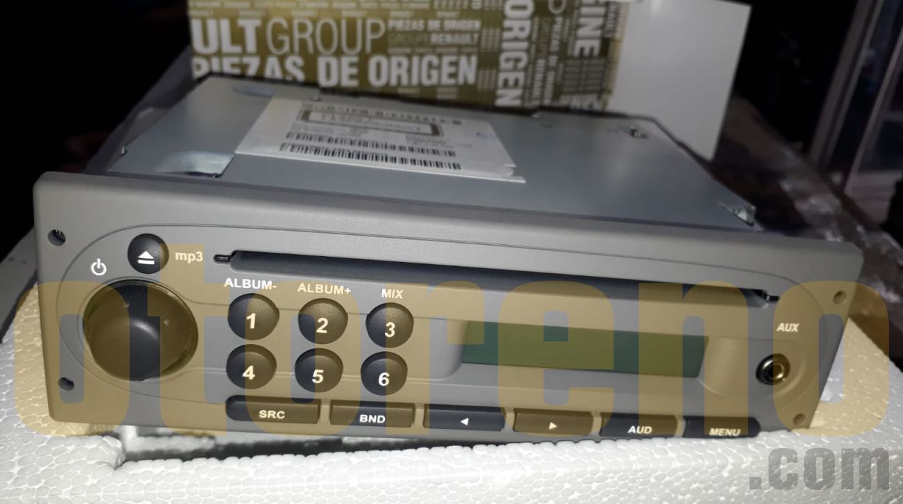 Clio 2-ıı Symbol Radyo Cd Çalar Teyp 820084356-W5