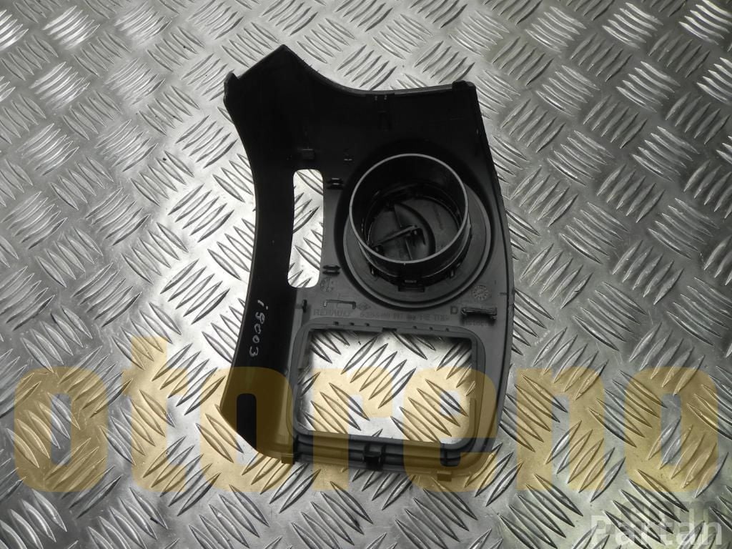 NISSAN 6-321-S-140 / 6321S140 NV400 Kutu 2012 Hava menfezi G1